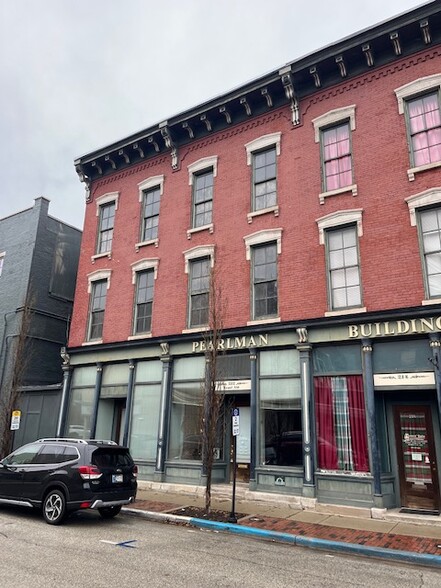 Primary Photo Of 210 N 5th St, Lafayette Storefront Retail Office For Sale