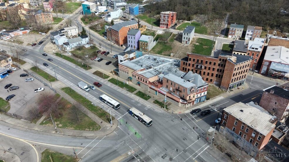 More Photos Of 2108 Central Pky, Cincinnati Loft Creative Space For Sale