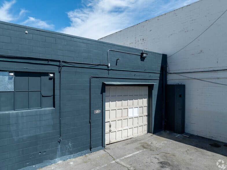 More Photos Of 411-417 Lathrop St, Redwood City Service For Sale