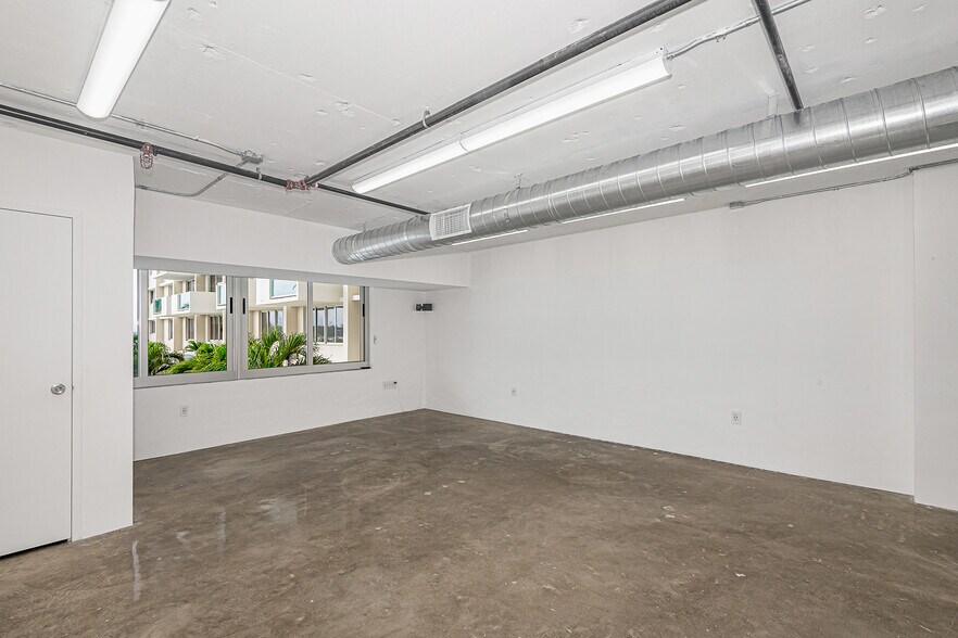 More Photos Of 1200 West Ave, Miami Beach Apartments For Sale