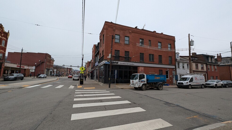 More Photos Of 1831 E Carson St, Pittsburgh Restaurant For Sale