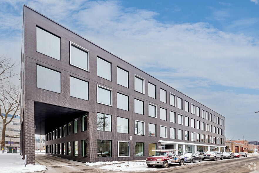 Primary Photo Of 7180 Rue Marconi, Montréal Loft Creative Space For Lease