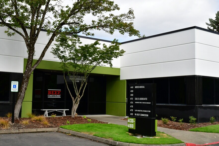 More Photos Of 401-421 SW 41st St, Renton Unknown For Lease