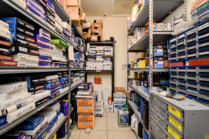 More Photos Of 1141 Us-90-Alt Hwy, Richmond Auto Repair For Sale