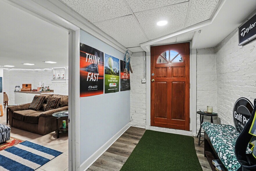 More Photos Of 1122 Caroline St, Fredericksburg Apartments For Sale