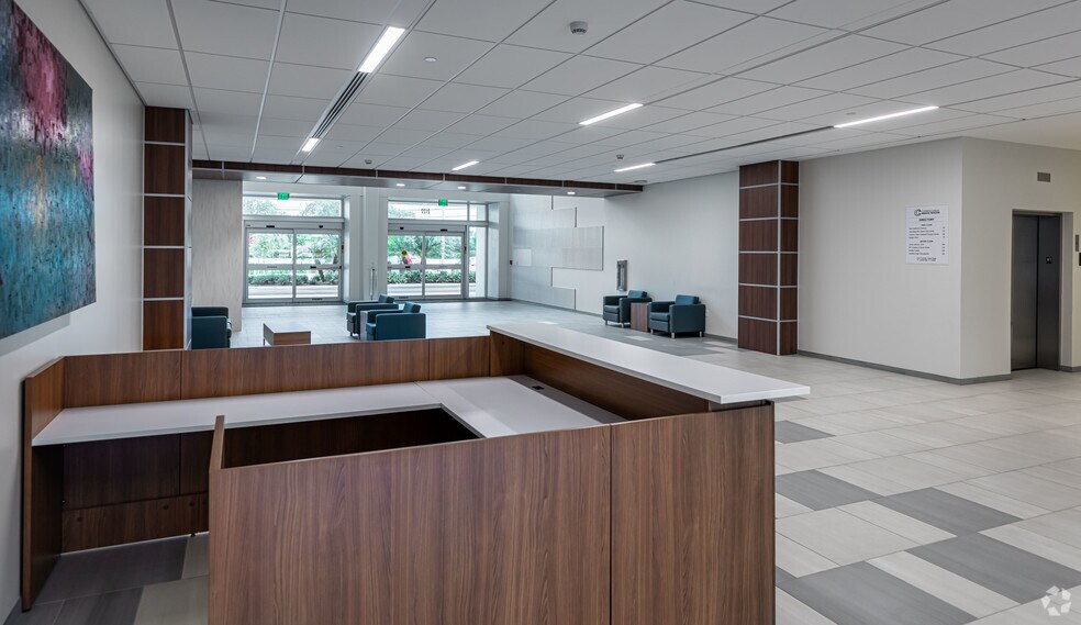 More Photos Of 2122 W Cypress Creek Rd, Fort Lauderdale Office For Sale