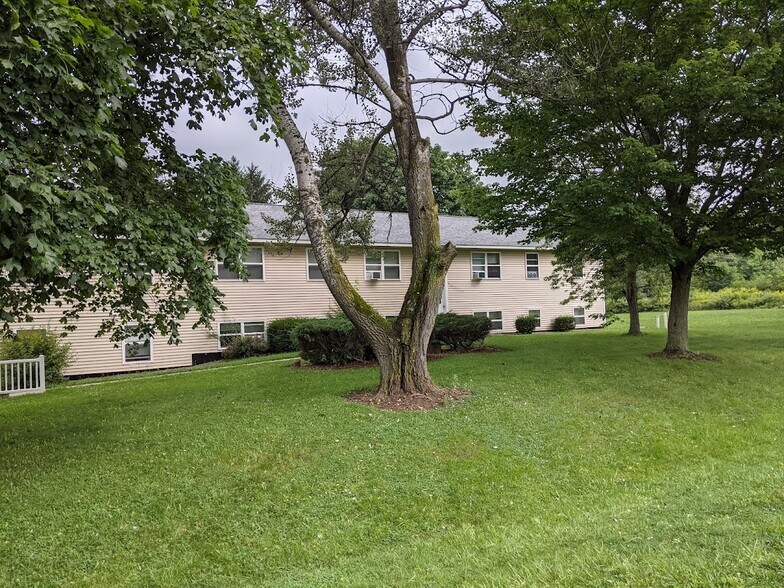 More Photos Of 39 Village Cir, Ithaca Apartments For Sale