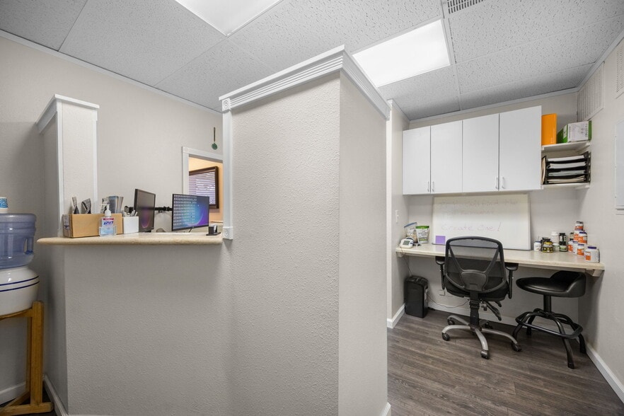 More Photos Of 630-640 S Glassell St, Orange Office For Sale