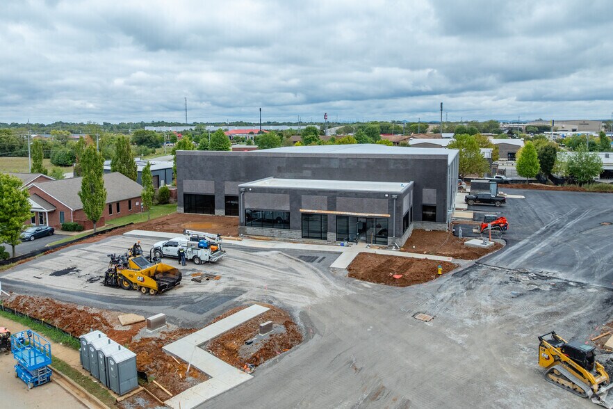 More Photos Of 1919 Southpointe Way, Murfreesboro Industrial For Sale