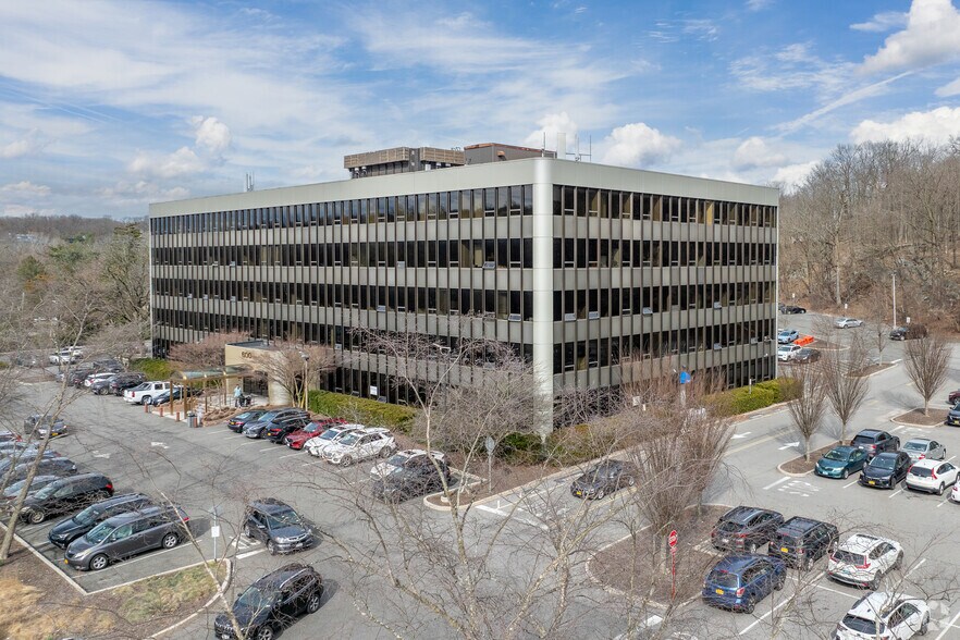 More Photos Of 550 Mamaroneck Ave, Harrison Unknown For Lease