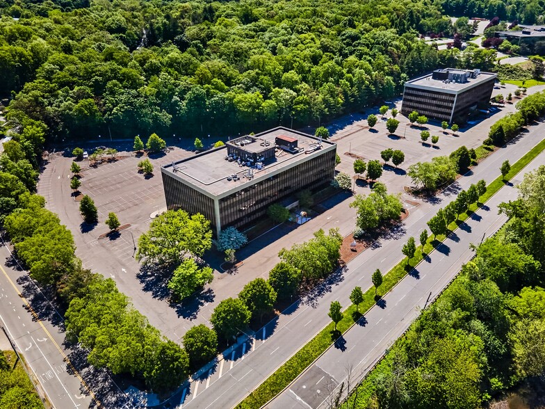 More Photos Of 550 Mamaroneck Ave, Harrison Unknown For Lease
