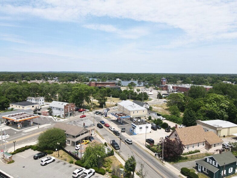More Photos Of 270 W Main St, Patchogue Service Station For Sale