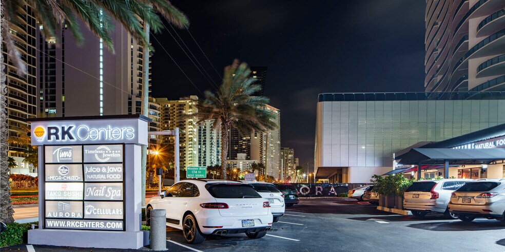 More Photos Of 17600-17634 Collins Ave, Sunny Isles Beach Storefront For Lease