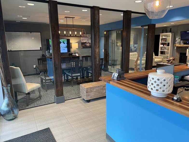 More Photos Of 5700 E Evans Ave, Denver Showroom For Lease