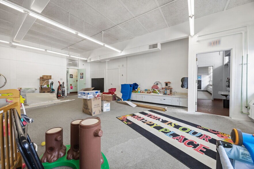 More Photos Of 2300 Spring Garden St, Greensboro Daycare Center For Sale