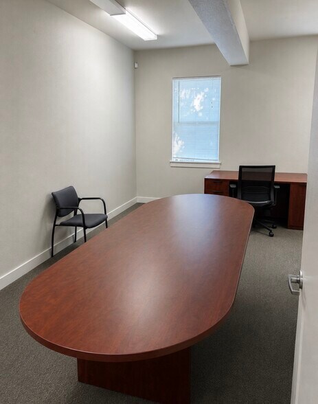More Photos Of 7305 NE Fourth Plain Blvd, Vancouver Freestanding For Lease