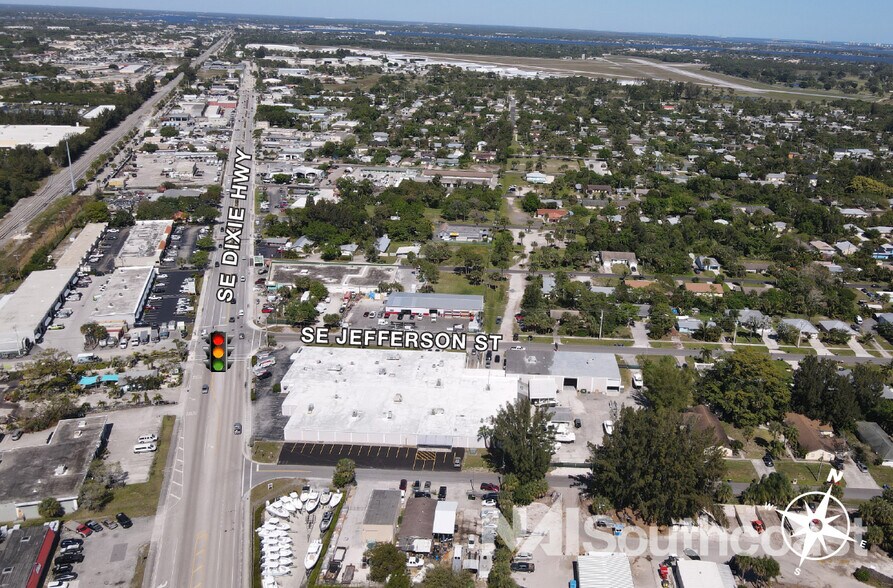 More Photos Of 3601 SE Dixie Hwy, Stuart Warehouse For Sale
