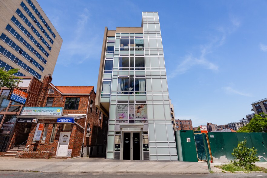More Photos Of 9717 64th Rd, Rego Park Medical For Lease