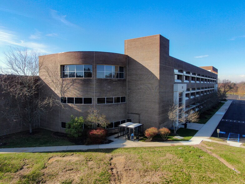 More Photos Of 50 Millstone Rd, East Windsor Unknown For Lease