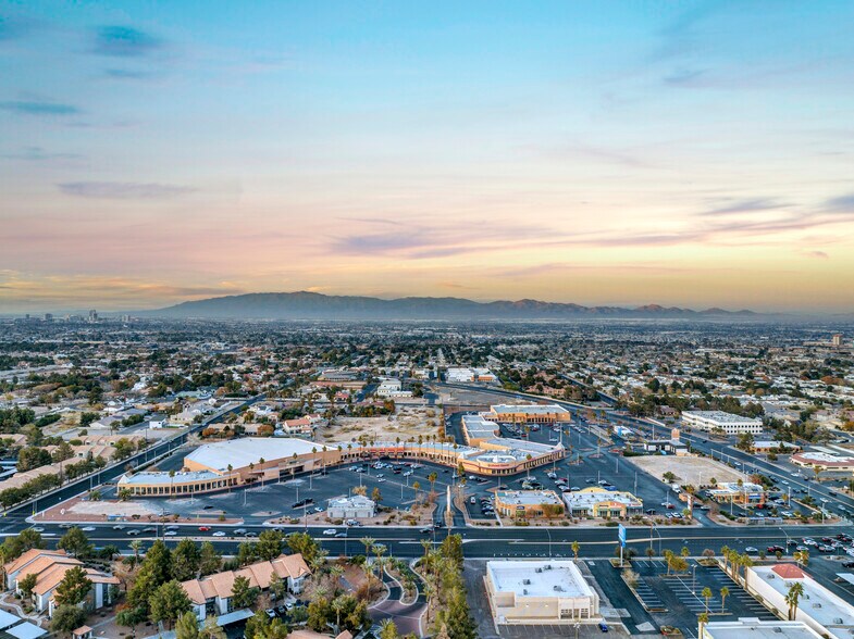 More Photos Of 3220-3370 E Flamingo Rd, Las Vegas Unknown For Sale
