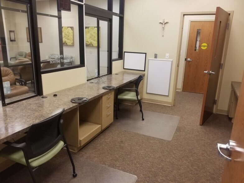 More Photos Of 1916 N Main St, Princeton Supermarket For Sale