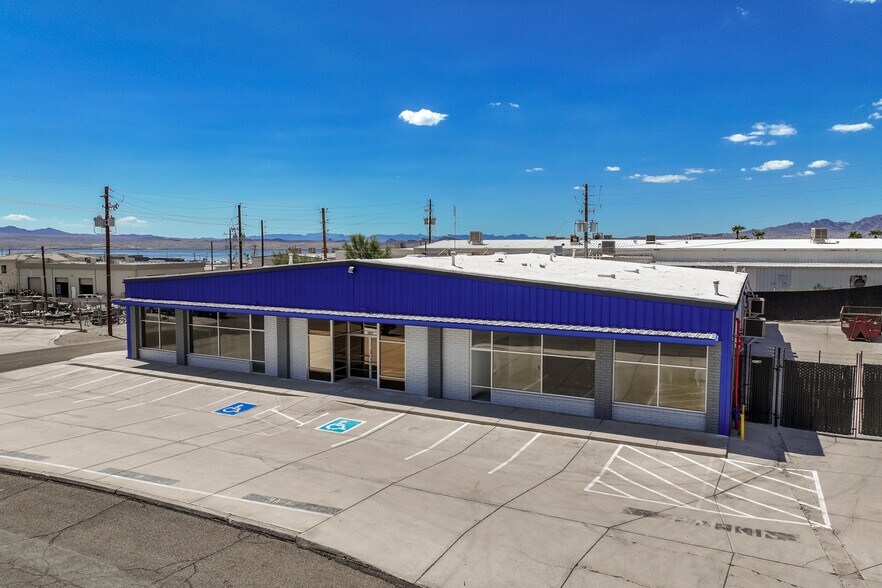 More Photos Of 1851 Commander Dr, Lake Havasu City Freestanding For Lease