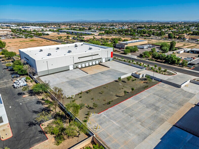 More Photos Of 13220 W Desert Cove Rd, Surprise Distribution For Sale