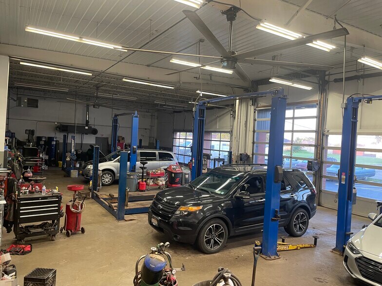 More Photos Of 2255 George Urban Blvd, Depew Auto Repair For Sale