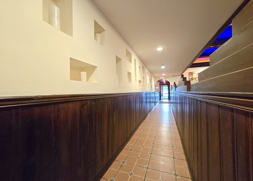 More Photos Of 354-356 Main St, Farmingdale Storefront For Sale