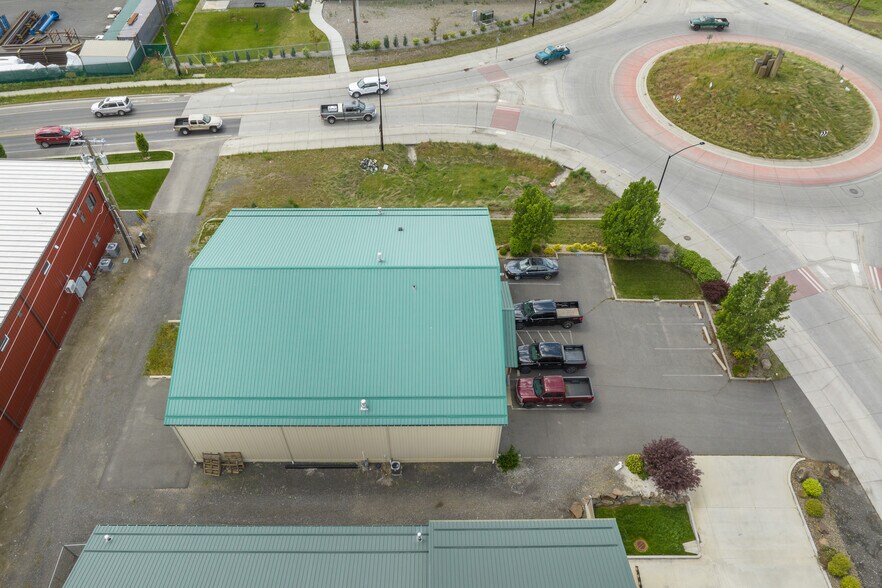 More Photos Of 3606 E Wellesley Ave, Spokane Service For Lease