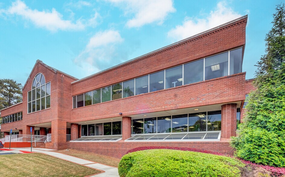More Photos Of 1605 Chantilly Dr NE, Atlanta Medical For Lease