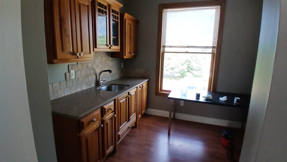 More Photos Of 4431-4437 S Old Us-23 Rd, Brighton Unknown For Lease