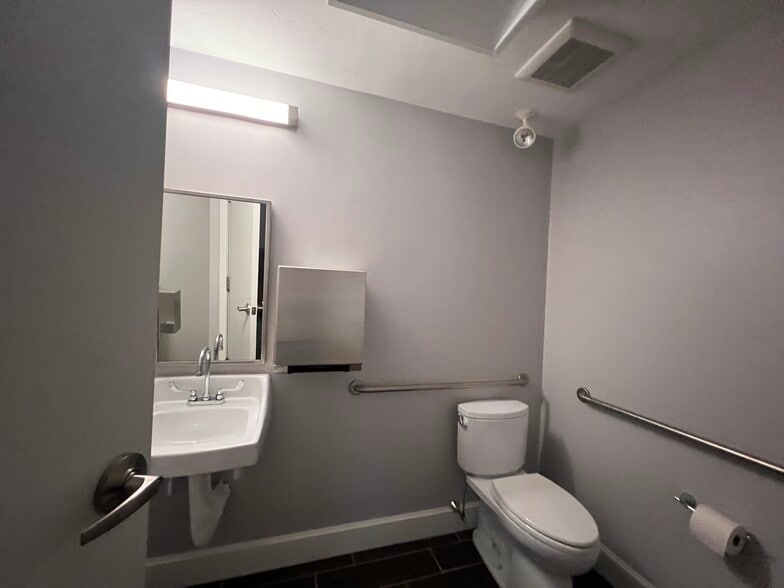 More Photos Of 17 Canton Ave, Milton Office For Sale