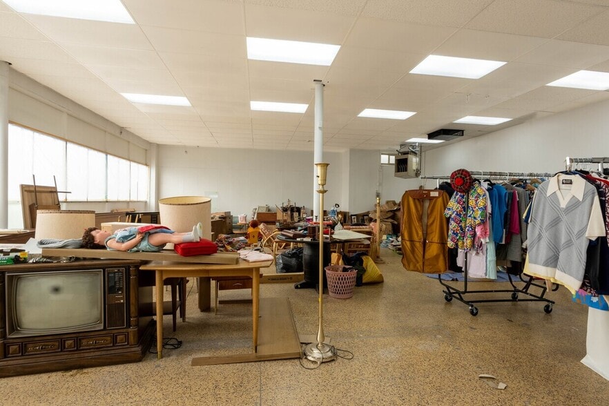 More Photos Of 3933 1/2-3939 1/2 W Colfax Ave, Denver Unknown For Lease