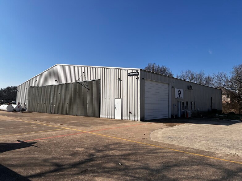More Photos Of 10195 Doolittle, McKinney Airplane Hangar For Sale