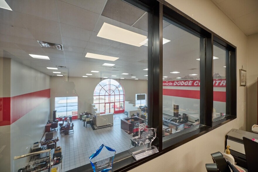 More Photos Of 1902 E Central Texas Expy, Killeen Auto Dealership For Sale