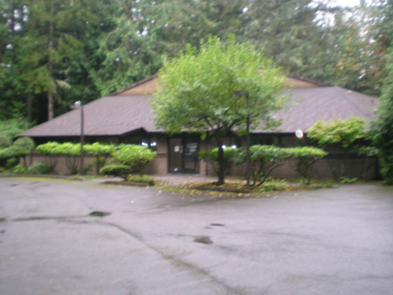 Primary Photo Of 1570 Woodridge Dr SE, Port Orchard Medical For Sale