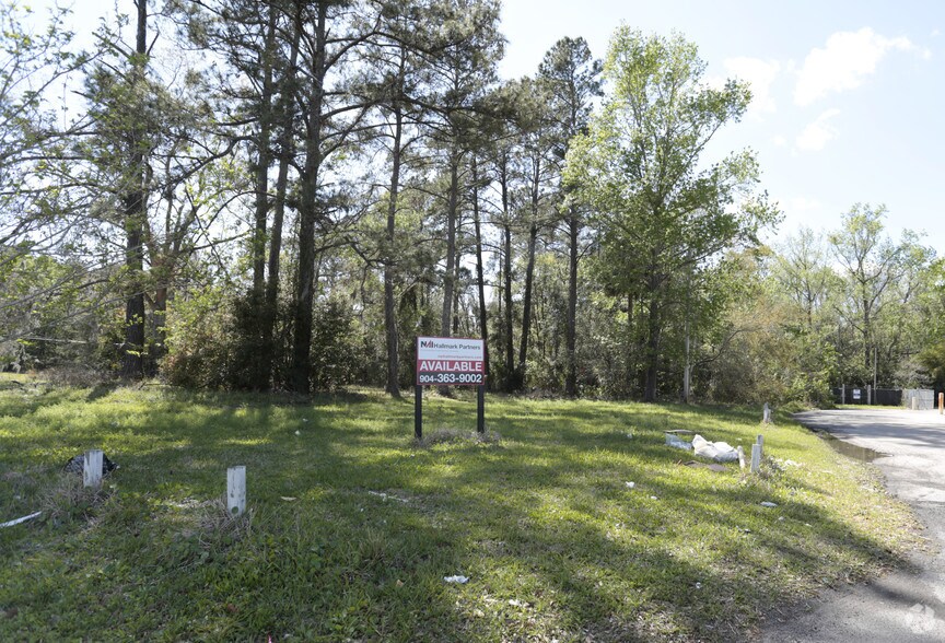 Primary Photo Of 10724 Lem Turner Rd, Jacksonville Land For Lease