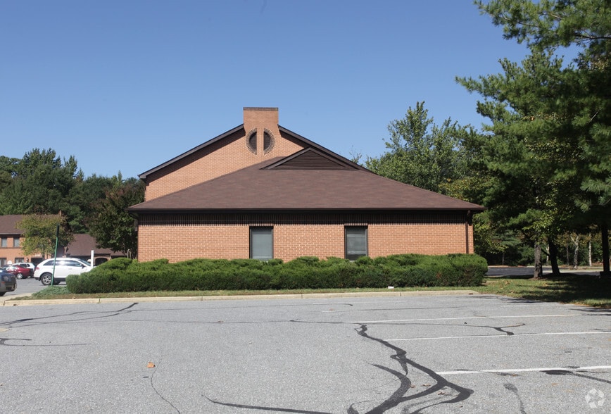 More Photos Of 5835-5841 Allentown Rd, Camp Springs Office For Lease