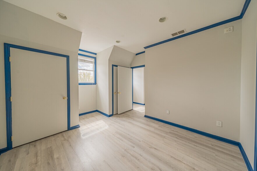 More Photos Of 1365 Westgate Center Dr, Winston-Salem Medical For Lease