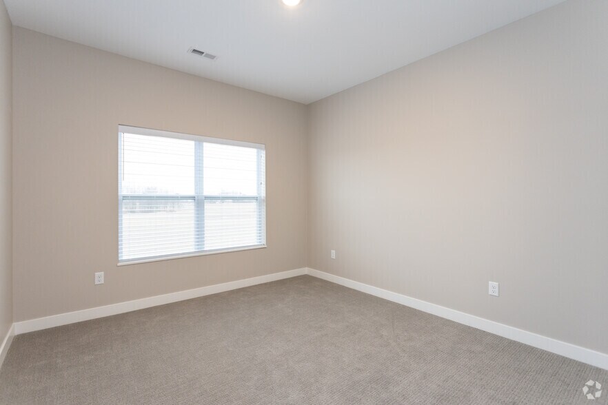More Photos Of 2111 Heyboer Dr, Holland Apartments For Sale