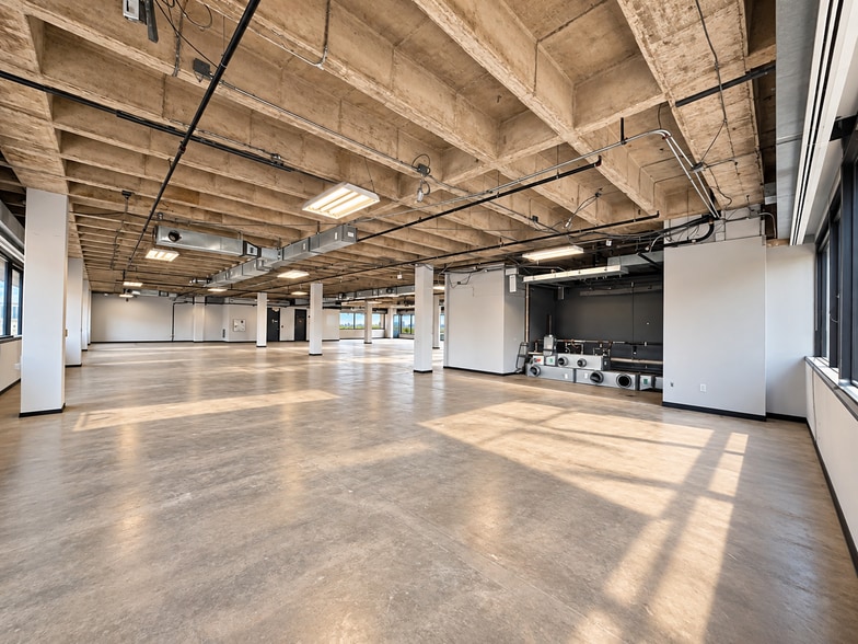 More Photos Of 425 Soledad St, San Antonio Loft Creative Space For Sale