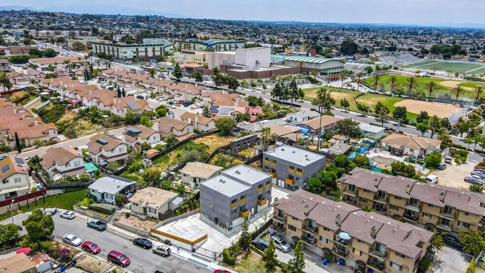 More Photos Of 4781 Cereza St, San Diego Apartments For Sale