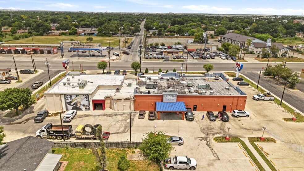 More Photos Of 4946 Rigsby Ave, San Antonio Restaurant For Sale