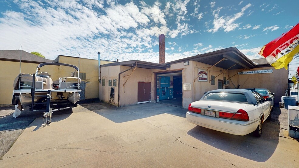 More Photos Of 101 Nash Rd, New Bedford Storefront For Sale