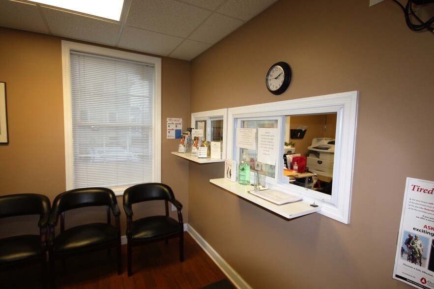 More Photos Of 91 Gleneida Ave, Carmel Office For Sale