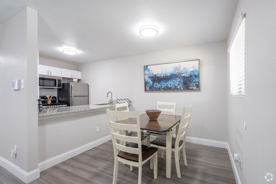 More Photos Of 1600 Avenue M, South Houston Apartments For Sale