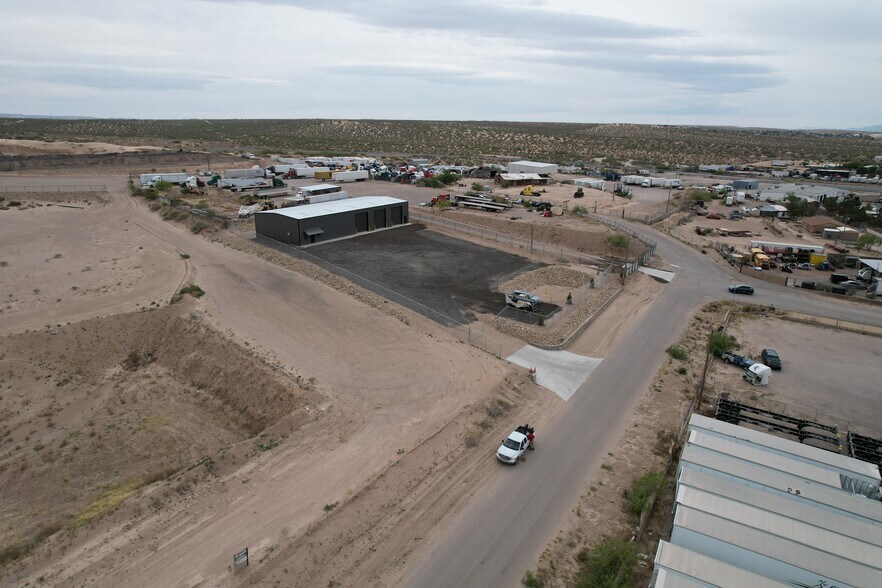More Photos Of 980 Zabel ln, El Paso Industrial For Sale