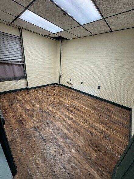 More Photos Of 36 Bartlett Rd, Gorham Light Distribution For Lease