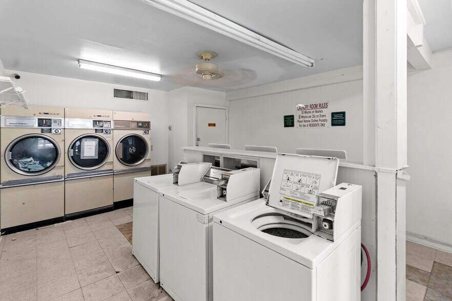 More Photos Of 2345 Nall St, Port Neches Apartments For Sale